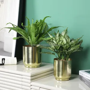 Florero Metálico Cuadrado Cromado Elegante y Ecológico de Diseño Moderno para Entrada, Vestíbulo y Decoración de Lujo para el Hogar - Product Image 1