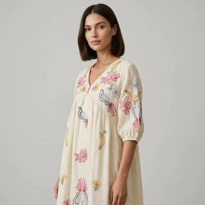 Vestido Mini de Algodón con Cuello en V, Mangas Medias, Silueta Holgada, Diseño Sólido, Ropa Casual de Fiesta para Mujer, Decoración Floral, Verano - Product Image 1