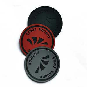 Logo en caoutchouc PVC de forme personnalisée pour la promotion de la marque d'entreprise, patch en caoutchouc haute densité pour un branding professionnel - Product Image 3