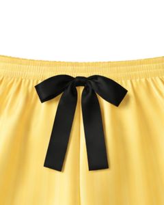 ชุดนอนผ้าซาตินสีเหลืองแบบกำหนดเองสำหรับผู้หญิง ชุดนอนผ้าไหมสายเดี่ยวและกางเกงขาสั้น ชุดนอนนุ่มหรูหราสำหรับฤดูร้อน - Product Image 6