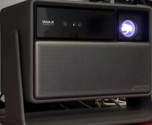 Proyector Láser Tricolor RS20 Ultra 4K de Alta Definición con Zoom Óptico y Altavoz Harman Kardon - Product Image 3