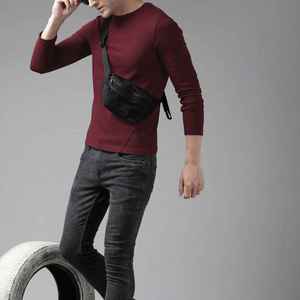 T-shirt décontracté tendance en tissu gaufré, coupe moderne, pour usage quotidien, de haute qualité, élégant et minimaliste - Product Image 4