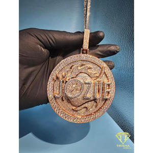 จี้ชื่อแบบกำหนดเอง Iced Out รุ่น Jozue ทำจากเงินแท้ 925 ประดับเพชรโมอิสซาไนต์ทรงกลม สไตล์ฮิปฮอป หรูหรา - Product Image 4