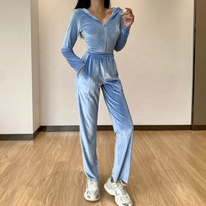 Ensemble de survêtement en velours de coton 2 pièces pour femme, avec logo personnalisé en strass de diamant, collection hiver 2025 - Product Image 2