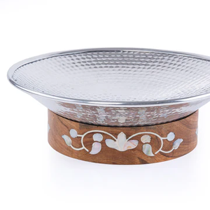 ฐานวางเค้กสแตนเลสทรงกลมพร้อมฐานไม้และลายฝังมุกแบบทำมือ - Product Image 2