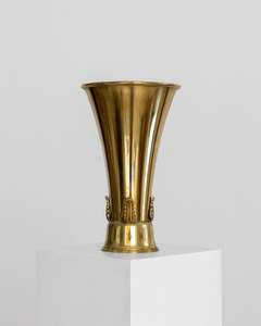 Jarrón de Latón Contemporáneo, Jarrón de Latón Minimalista, Jarrón de Latón Moderno para el Hogar, Jarrón de Latón con Acabado Elegante, Jarrón de Latón Estilo Estudio - Product Image 4