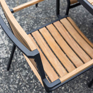 เก้าอี้รับประทานอาหารไม้สักพรีเมียมพร้อมโครงอะลูมิเนียมเคลือบผิวทนทานสำหรับโครงการเฟอร์นิเจอร์รีสอร์ทกลางแจ้งและธุรกิจบริการหรือขายปลีก - Product Image 5