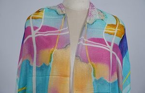 Écharpe élégante en soie modal à imprimé numérique pour femme, châle de luxe doux et de créateur, élégant pour toutes les occasions - Product Image 4