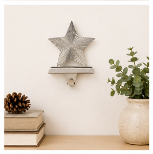 Customized Silver Metal Star Shaped Christmas <b>Stocking</b> <b>Holder</b> Handcrafted Rust-Proof Mantel <b>Stocking</b> Hanger For Holiday Home - Product Image 4