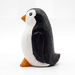 Figura de una Familia de Pingüinos Hecha a Mano en Madera de Pino - Venta al por Mayor - Product Image 1