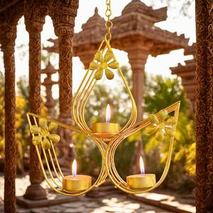 Support de bougie suspendu en métal doré en forme de lotus, triple lanterne votive, candélabre Diya, décoration suspendue pour fête, jardin, patio, balcon - Product Image 6