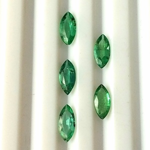 Lot de pierres précieuses d'émeraude naturelle du Zambie, 1,80 carat, taille calibrée 8x3,5 mm, coupe marquise, facettées, translucides, pierres lâches, 5 pièces - Product Image 3