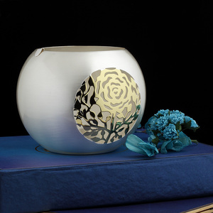 Porte-bougie en forme de rose - Product Image 1