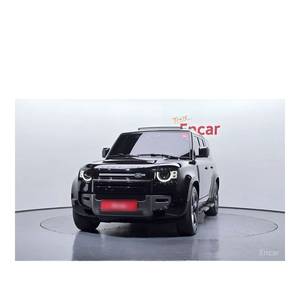 Land Rover Defender 130 D300 X-Dynamic HSE 2023/1 con Cámara Trasera, Caja de Cambios Automática y Volante a la Izquierda - 22,170 km, Combustible Diésel - Product Image 3