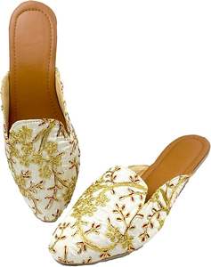 Calzado Khussa de Lujo para Bodas y Mehndi, Calzado Tradicional Pakistaní Jutti con Bordado Punjabi, Venta al por Mayor - Product Image 5