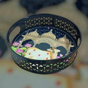 Ensemble de pots et plateaux en métal Pichwai faits à la main et écologiques pour mariage, Diwali, décoration intérieure indienne, cadeau - Product Image 5
