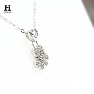 Collier pendentif élégant en forme de cœur avec empreinte de patte et diamants pavés, bijoux en argent sterling/or pour la vente en gros - Conception personnalisée - Product Image 2