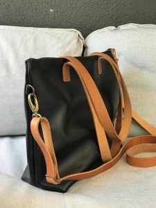Sac fourre-tout en cuir véritable fait main pour femme, sac à bandoulière vintage grande capacité, sac à main de mode pour le shopping et les voyages, durable - Product Image 2