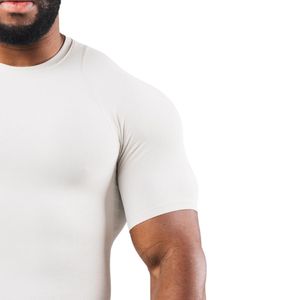T-shirt de compression athlétique blanc pour homme, léger, extensible, pour l'entraînement et le fitness - Product Image 3
