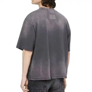 Camiseta de hombre 100% algodón estampada con efecto desgastado, estilo urbano, gráfico personalizado, vintage, camisetas con efecto desgastado. - Product Image 3