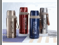 Borraccia Termica Iron Armor 750ML - Robusta Bottiglia d'Acqua in Acciaio Inox con Isolamento Sottovuoto per Esterni - Product Image 1