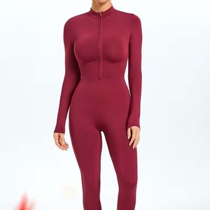 Mono de mujer con cuello polo y cremallera, cintura alta, ajuste ceñido, largo completo, color liso, para yoga y gimnasio, de Spandex y Poliéster, alta elasticidad - Product Image 2
