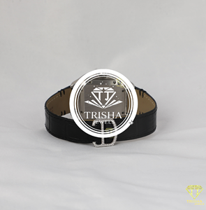 Montre de luxe pour homme, bracelet en cuir noir, lunette sertie de diamants, cadran carré, montre de prestige - Product Image 6
