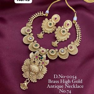 Conjunto de Collar de Oro Antiguo de Estilo Tradicional Rajwadi - Product Image 1