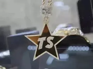 Colgante Personalizado para Hombre con Moissanita Real de Corte Redondo de 3 Quilates, Chapado en Oro Blanco de 14K - Product Image 5