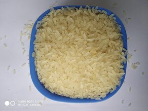 Arroz Blanco Crudo IR 36 de Grano Largo, Arroz Indio Parboiled No Basmati, Seco para Cocinar, Calidad Estándar - Product Image 3