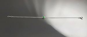 Pulsera de Jade Pequeña, Plata de Ley, Estilo Moderno y Minimalista, Piedra Ovalada Verde Pequeña, Joyería de Jade Genuino - Product Image 3