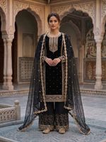 Ensemble prêt-à-porter pour soirée, composé d'un haut en georgette entièrement brodé, d'un pantalon brodé et d'un dupatta.
