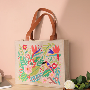 Bolso Tote Personalizado Jillian con Cuentas, Cierre Abierto y Bordado Estilo Tortuga Marina por Whimsy Art Craft - Product Image 4