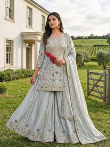 Ensemble de robe de mariée pakistanaise élégante en crème brodée pour femmes, robe traditionnelle en coton longue jusqu'au sol, coupe classique, toutes saisons, Inde - Product Image 6