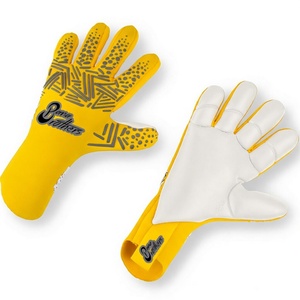 Gants de gardien de but de football professionnels jaunes – paume en latex, protections pour les doigts, design respirant pour les joueurs jeunes et adultes - Product Image 1