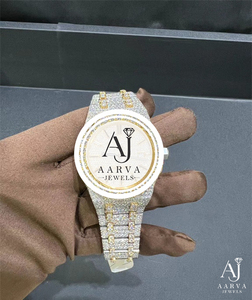 Reloj Mecánico Iced con Pulsera en Tono Oro Blanco, Esfera Redonda con Incrustaciones de Cristal, para Regalo y Exhibición - Product Image 4