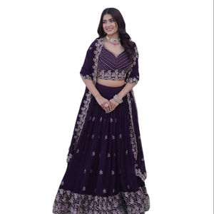 Conjunto de Lahenga Choli Dupatta de Seda Jacquard Negro Inspirado en Celebridades, para Primera Comunión, Boda o Fiesta - Product Image 1