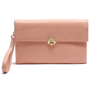 Elegante bolso de mano de cuero rosa con cierre de candado para uso nocturno en todas las estaciones - Product Image 1