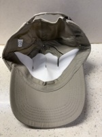 Casquette de camionneur unisexe LAVIKA personnalisée en coton 100 % pour le voyage, avec design 6 panneaux en tissu standard et fermeture à boucle métallique, toutes saisons