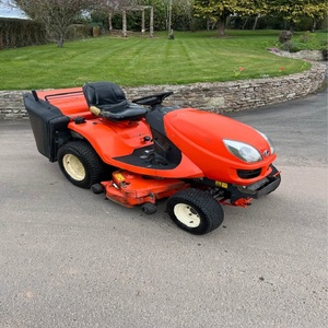Tondeuse autoportée Kubota GR2100 4x4 haut de gamme, tracteur de jardin robuste pour la coupe de l'herbe, travaux agricoles et entretien extérieur - Product Image 6