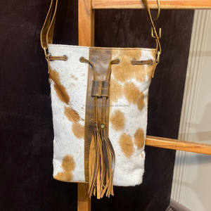 Nuevo diseñador de pelo en cuero de vaca bolso de cubo al por mayor de cuero genuino Boho bolso occidental bolso con cordón para mujer - Product Image 3