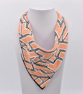 Écharpe carrée longue style vintage, collier perlé à la main, perles en tissu, imprimé floral, bandana, tenue de soirée, look resort - Product Image 5