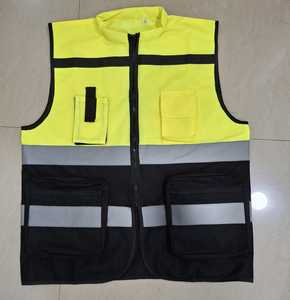 เสื้อกั๊กสะท้อนแสงแบบมองเห็นได้ชัดเจนพร้อมกระเป๋าซิป ปรับแต่งได้ ผลิตจากผ้าโพลีเอสเตอร์ตาข่าย กันน้ำ ปรับแต่งโลโก้ได้ - Product Image 3