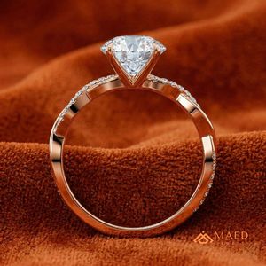 Anillo de compromiso y boda de lujo chapado en oro rosa con moissanita de corte redondo y pavé retorcido, regalo para mujer - Product Image 3