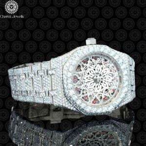 Montre de luxe pour homme Charm Jewells en acier inoxydable, cadran de 40 mm, verre cristal, bracelet de 20 cm, mouvement mécanique, résistance à l'eau 10 bars - Product Image 2