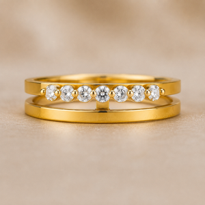 Bague empilable en diamant de culture |   Or jaune 18 carats |   Bague de mariage à sept pierres serties clos |   OEM ODM Bijoux fins - Product Image 2