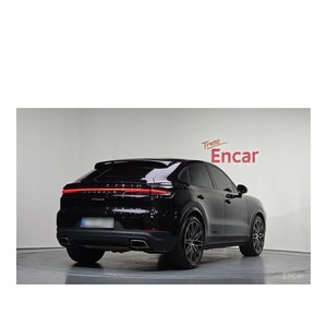 Porsche Cayenne 3.0 Coupé 2024, 46,883 km, Volante a la Izquierda, Caja de Cambios Automática, Asientos de Cuero con Cámara Trasera - Product Image 2