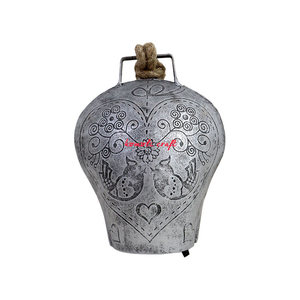 Campana de Metal cuadrada grande grabada del árbol de la vida con mango de cuero, acabado de peltre plateado antiguo decoración colgante campanas personalizadas - Product Image 6