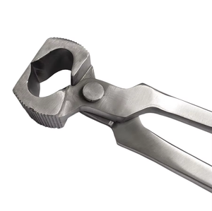 Outil de fermeur essentiel pour tous les types de chevaux : Extracteur de fer à cheval robuste et réutilisable en acier inoxydable, instrument vétérinaire pour le soin des sabots - Product Image 5