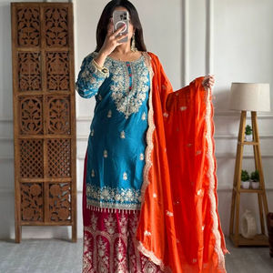 Nuevo Kurti Tradicional Multicolor Bordado en Tela de Seda Chinon Pura, Micro Seda, para Fiestas, Salwar Kameez - Product Image 1